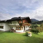 Geraeumige In Mit Sauna * Schladming