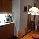 Geraeumige In Mit Sauna Apartman Schladming