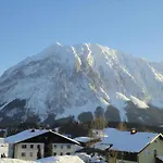 Geraeumige In Mit Sauna Schladming